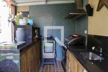 Casa à venda com 450m², 3 quartos e 2 vagas Casa à venda com 450m², 3 quartos e 2 vagasEspaço Gourmet