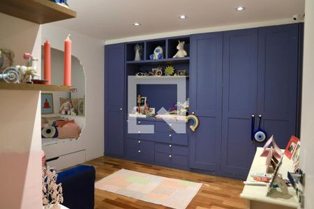 Casa à venda com 450m², 3 quartos e 2 vagas Casa à venda com 450m², 3 quartos e 2 vagasSuíte 2