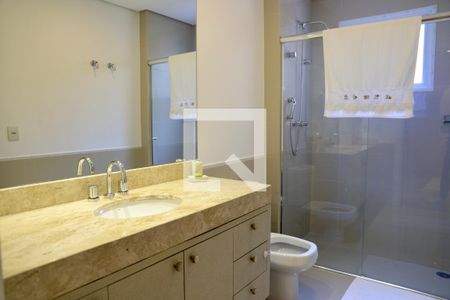 Casa à venda com 450m², 3 quartos e 2 vagas Casa à venda com 450m², 3 quartos e 2 vagasBanheiro da Suíte 2