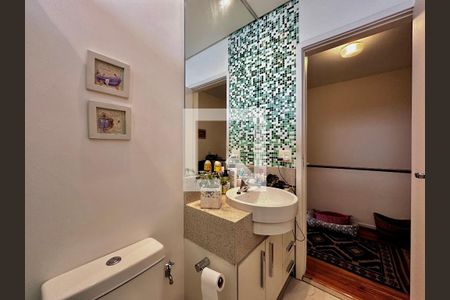 Casa à venda com 197m², 3 quartos e 1 vagaBanheiro Social 1