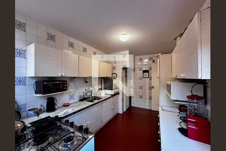 Casa à venda com 197m², 3 quartos e 1 vagaCozinha 