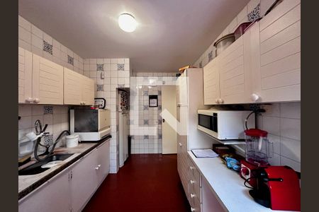 Casa à venda com 197m², 3 quartos e 1 vagaCozinha 