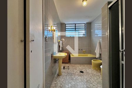 Casa à venda com 197m², 3 quartos e 1 vagaBanheiro Social 2