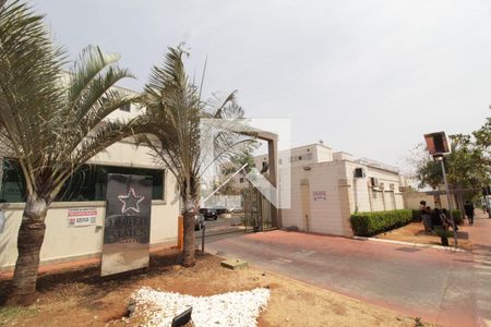 Apartamento para alugar com 45m², 2 quartos e 1 vagaFachada e portaria