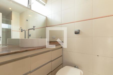 Apartamento à venda com 290m², 4 quartos e 3 vagasBanheiro da Suíte 1