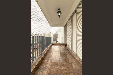 Apartamento à venda com 290m², 4 quartos e 3 vagasVaranda da Suíte 1 e Quarto 1