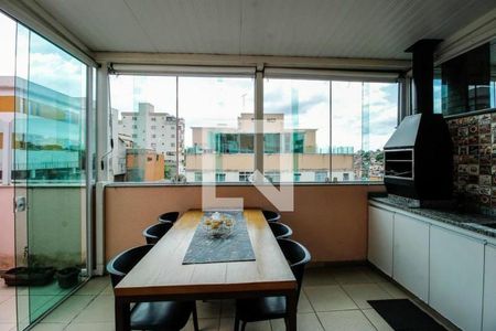 Apartamento à venda com 120m², 2 quartos e 1 vagaÁrea gourmet