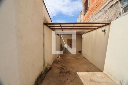 Casa à venda com 170m², 3 quartos e 2 vagasGaragem