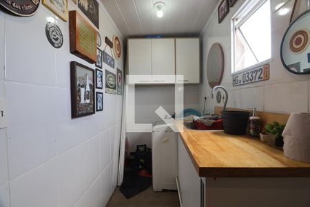 Casa à venda com 170m², 3 quartos e 2 vagasLavanderia