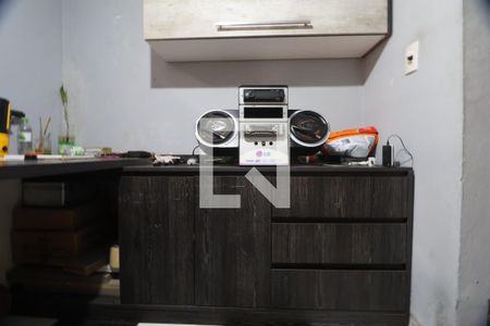 Casa à venda com 170m², 3 quartos e 2 vagasEscritório/CASA 2