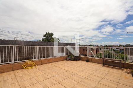 Casa à venda com 170m², 3 quartos e 2 vagasTerraço