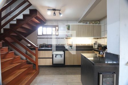 Casa à venda com 170m², 3 quartos e 2 vagasCozinha - Armários