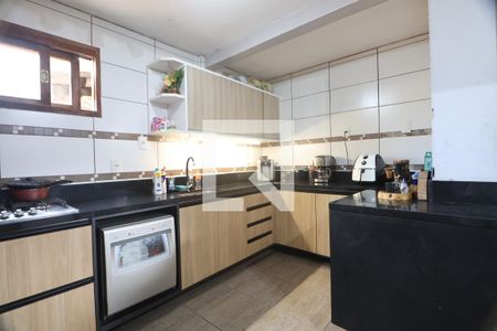 Casa à venda com 170m², 3 quartos e 2 vagasCozinha - Armários