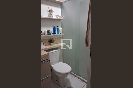 Banheiro de apartamento à venda com 3 quartos, 66m² em Vila Satúrnia , Campinas