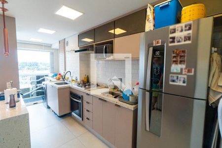 Apartamento à venda com 57m², 2 quartos e 1 vaga Apartamento à venda com 57m², 2 quartos e 1 vagaCozinha e Área de Serviço