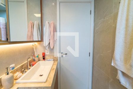 Apartamento à venda com 57m², 2 quartos e 1 vaga Apartamento à venda com 57m², 2 quartos e 1 vagaBanheiro da Suíte