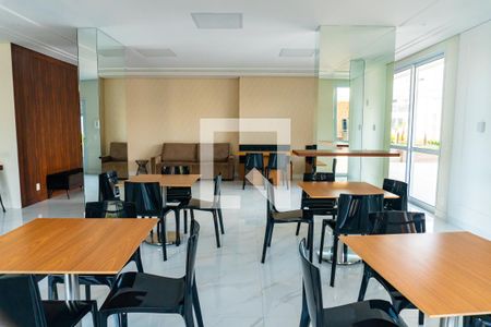 Apartamento à venda com 57m², 2 quartos e 1 vaga Apartamento à venda com 57m², 2 quartos e 1 vagaÁrea comum - Salão de festas