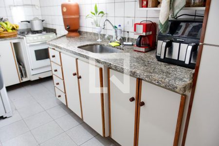 Apartamento à venda com 140m², 3 quartos e 3 vagas Apartamento à venda com 140m², 3 quartos e 3 vagasCozinha