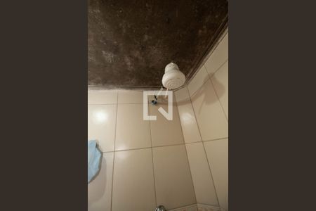 Casa à venda com 180m², 4 quartos e 2 vagas Casa à venda com 180m², 4 quartos e 2 vagasBanheiro 2