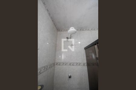 Casa à venda com 180m², 4 quartos e 2 vagas Casa à venda com 180m², 4 quartos e 2 vagasBanheiro 1