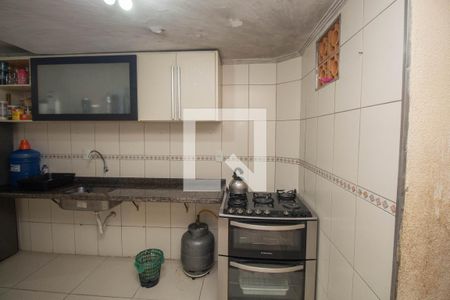 Casa à venda com 180m², 4 quartos e 2 vagas Casa à venda com 180m², 4 quartos e 2 vagasCozinha