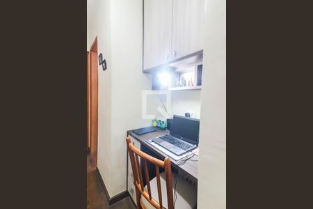 Casa de condomínio à venda com 300m², 3 quartos e 2 vagasCorredor Quartos