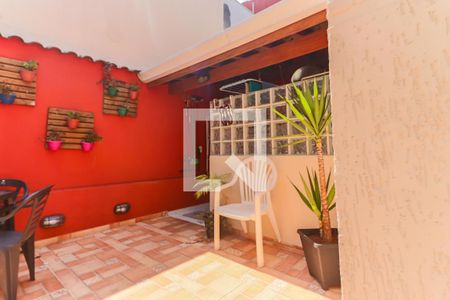 Casa de condomínio à venda com 300m², 3 quartos e 2 vagasQuintal