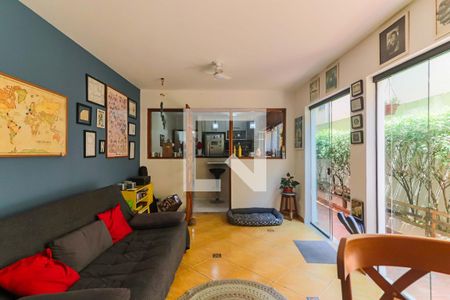 Casa de condomínio à venda com 300m², 3 quartos e 2 vagasSala de Tv / Area Gourmet