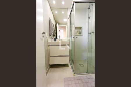 Apartamento à venda com 65m², 2 quartos e 1 vaga Apartamento à venda com 65m², 2 quartos e 1 vagaBanheiro