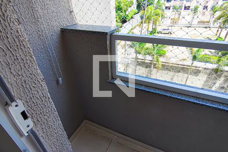 Sala- varanda de apartamento para alugar com 3 quartos, 58m² em Pechincha, Rio de Janeiro
