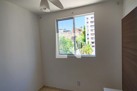 quarto 1 de apartamento para alugar com 3 quartos, 58m² em Pechincha, Rio de Janeiro