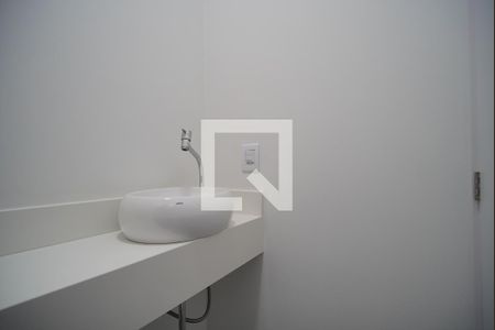 Casa de condomínio à venda com 105m², 2 quartos e 2 vagasLavabo