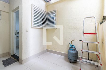 Casa à venda com 170m², 3 quartos e 1 vagaLavanderia