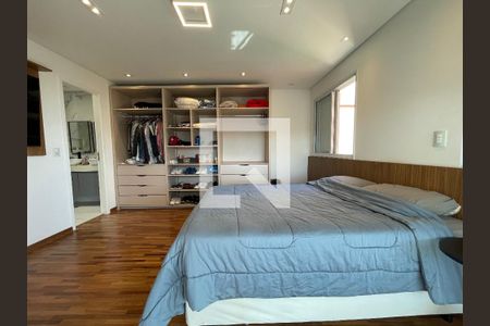 Apartamento à venda com 190m², 3 quartos e 3 vagasSuíte 1