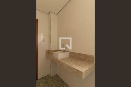 Apartamento à venda com 144m², 4 quartos e 3 vagasBanheiro Suite 2