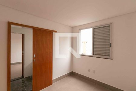 Apartamento à venda com 144m², 4 quartos e 3 vagasQuarto 2 Deme Suite