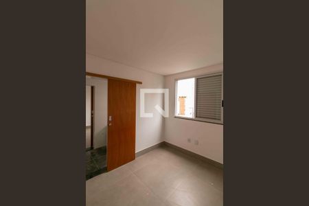 Apartamento à venda com 144m², 4 quartos e 3 vagasQuarto 2 Deme Suite