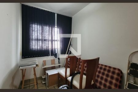 Apartamento à venda com 240m², 4 quartos e 2 vagasQuarto de serviço