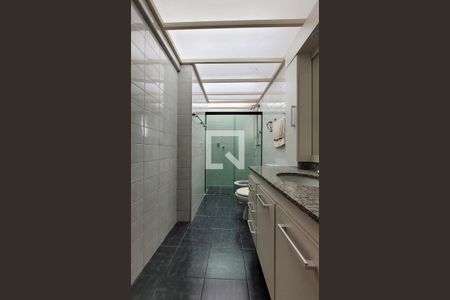 Apartamento à venda com 240m², 4 quartos e 2 vagasBanheiro