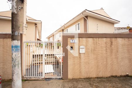 Casa de condomínio para alugar com 103m², 2 quartos e 2 vagas Casa de condomínio para alugar com 103m², 2 quartos e 2 vagasFachada