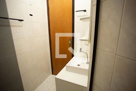 Casa de condomínio para alugar com 103m², 2 quartos e 2 vagas Casa de condomínio para alugar com 103m², 2 quartos e 2 vagasBanheiro