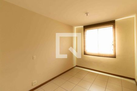 Apartamento à venda com 165m², 3 quartos e 2 vagas Apartamento à venda com 165m², 3 quartos e 2 vagasQuarto 2 Suite 1