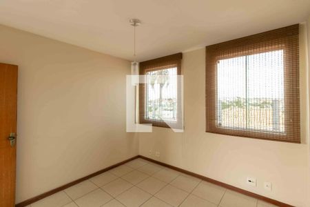 Apartamento à venda com 165m², 3 quartos e 2 vagas Apartamento à venda com 165m², 3 quartos e 2 vagasQuarto 3 Suite 2