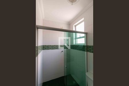 Apartamento à venda com 165m², 3 quartos e 2 vagas Apartamento à venda com 165m², 3 quartos e 2 vagasBanheiro Suite 1