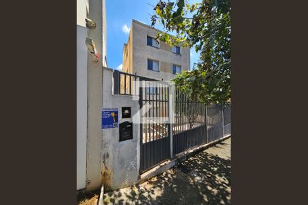 Apartamento para alugar com 67m², 2 quartos e 1 vagaFachada