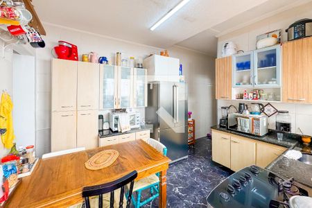 Casa à venda com 264m², 6 quartos e 2 vagas Casa à venda com 264m², 6 quartos e 2 vagasCozinha Inferior