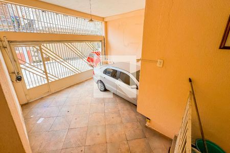 Casa à venda com 264m², 6 quartos e 2 vagas Casa à venda com 264m², 6 quartos e 2 vagasGaragem