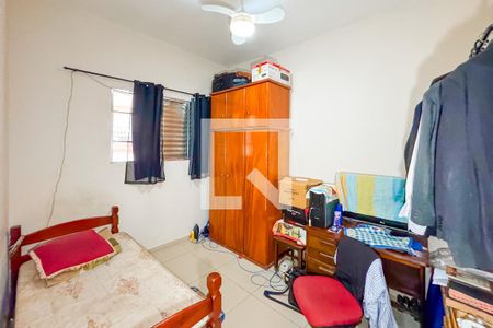 Casa à venda com 264m², 6 quartos e 2 vagas Casa à venda com 264m², 6 quartos e 2 vagasQuarto 3