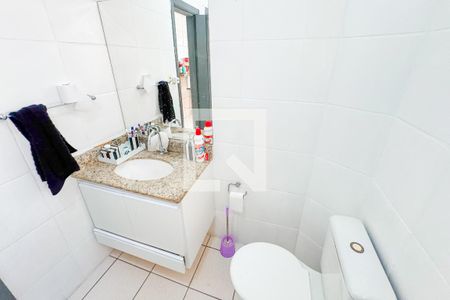 Casa à venda com 264m², 6 quartos e 2 vagas Casa à venda com 264m², 6 quartos e 2 vagasBanheiro Corredor Superior