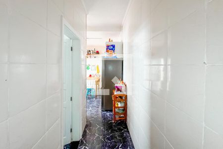 Casa à venda com 264m², 6 quartos e 2 vagas Casa à venda com 264m², 6 quartos e 2 vagasCorredor